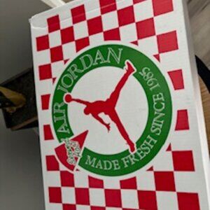 Nike Air Jordan 4 Retro Grade School "Pizza" Sesame/White/Fire Red- New (Size 7)